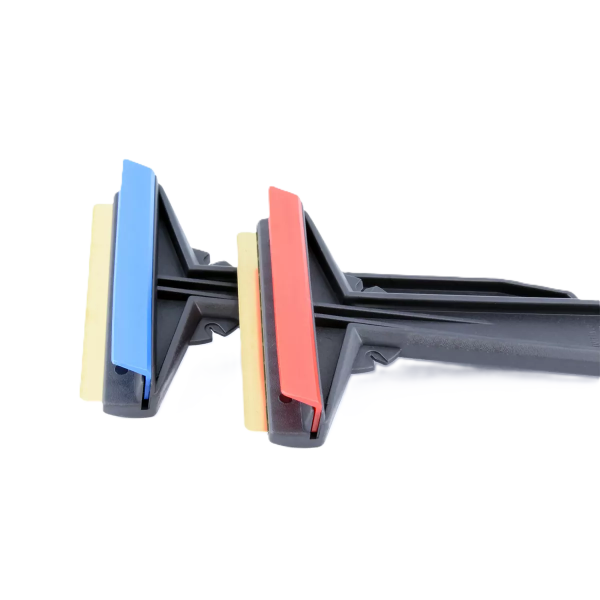 MURSKA Original Eiskratzer mit Messingklinge 165mm -Farbe zufällig-